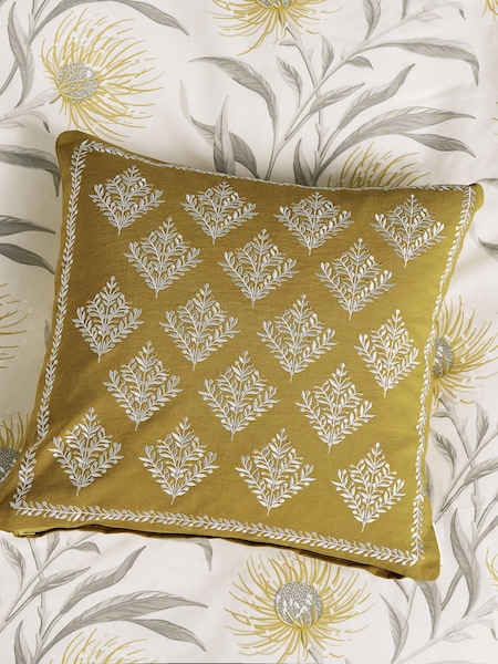 Sanderson Catherinae Cushion (AA0746) | ‏233 د.إ.‏