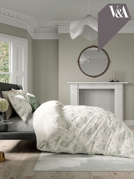 V&A Green Garden Of Love 100% Cotton Duvet Cover and Pillowcase Set (AA0859) | €81 - €136