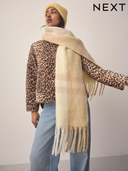 Yellow Check Heavyweight Blanket Scarf Containing Wool (AA1577) | €11