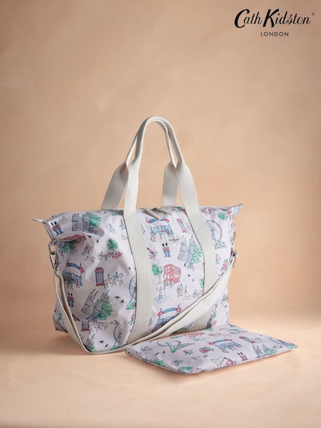 بيج فاتح بتصميم Lovely London - Cath Kidston Overnight Bag (AA4557) | ‏33 ر.ع.‏