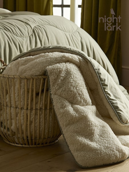 Night Lark Soft Weave 9 Tog Cosy Sherpa Throw