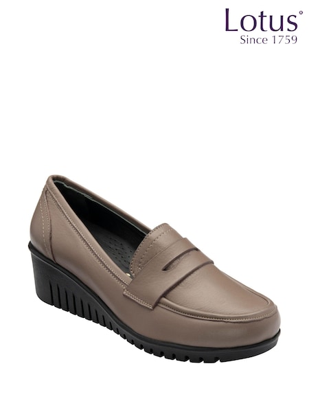 Lotus Leather Slip-On Wedge Shoes (AA6148) | ‏352‏₪