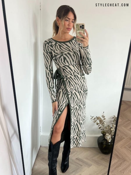 Style Cheat Green Renee Zebra Jacquard Knitted Midaxi Dress (AA6560) | €31