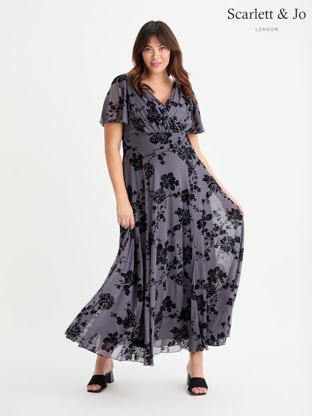 Scarlett & Jo Grey Isabelle Chinoise Flock Angel Sleeve Maxi Dress (AA7429) | R$ 1,085