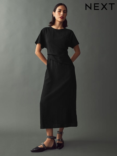 Black Textured Short Sleeve Drape Detail Midi Dress (AA8242) | €61