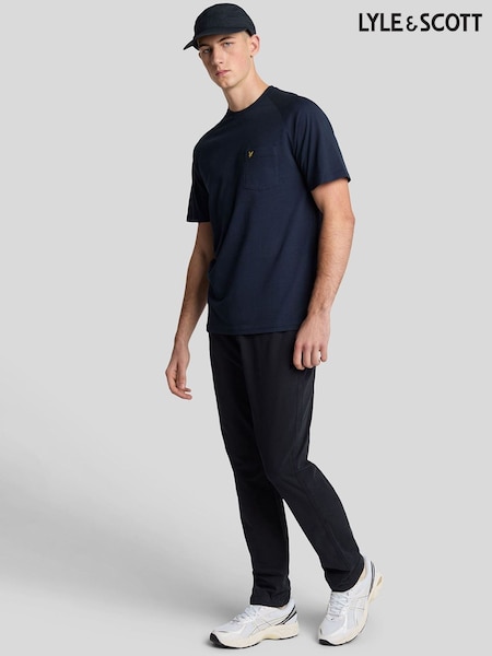 Lyle & Scott Black Five Pockets Chino (AA9743) | €95