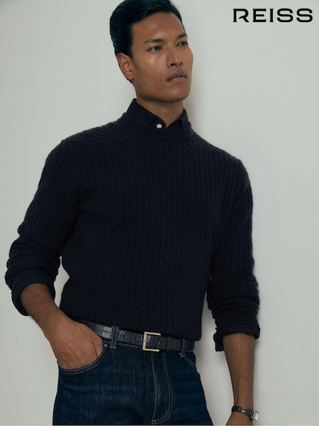 Reiss Navy Harrogate Atelier Cashmere Cable-Knit Crew-Neck Jumper (AB2383) | R$ 2,350