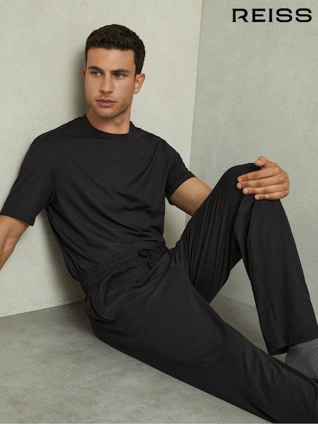 أسود - Reiss Colorado Tapered Stretch-Jersey Joggers (AB2391) | ‏500 ر.ق.
