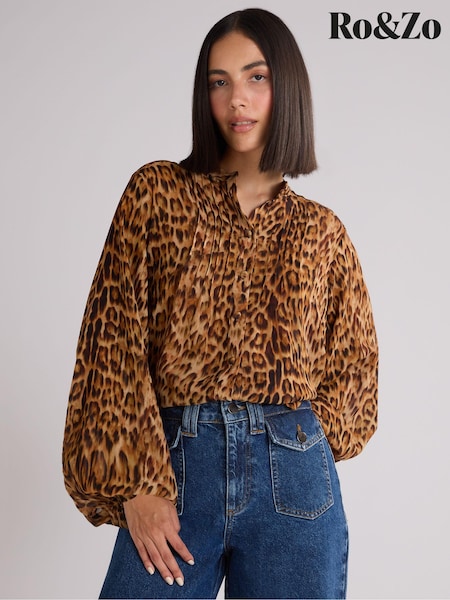 Ro&Zo Animal Leopard Print Pintuck Front Blouse (AB3431) | €52