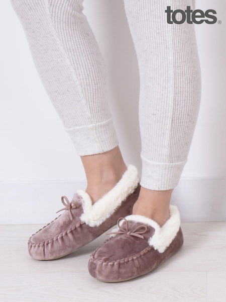 Totes Purple Ladies Velour Moccasin Slippers (AB6411) | R$ 275