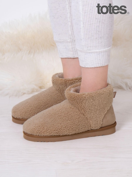 Totes Natural Ladies Isotoner Curly Faux Fur Boot Slippers (AB7395) | ₪161