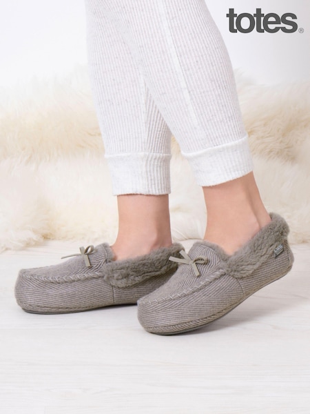 Totes Grey Ladies Isotoner Winter Herringbone Moccasin Slippers (AB7414) | R$ 295