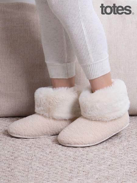 Totes Cream Ladies Isotoner Borg Boot Slippers (AB7417) | R$ 315