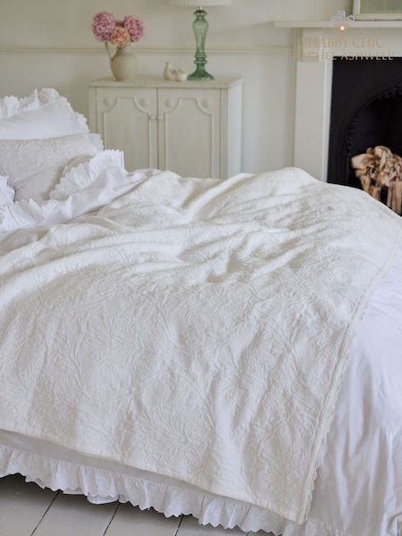 Shabby Chic By Rachel Ashwell® Matelasse Throw (AB9980) | 380 zł
