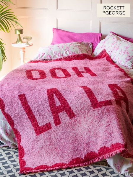 Rockett St George Pink Ooh La La Slogan Brushed Throw (AB9994) | €68
