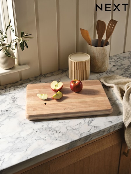 Natural Wood Country Chopping Board (AC0909) | €28