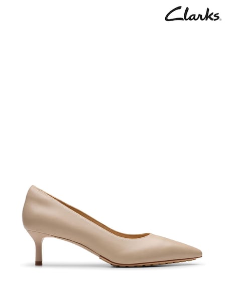 Clarks Natural Leather Adela Court Shoes (AC3336) | € 58