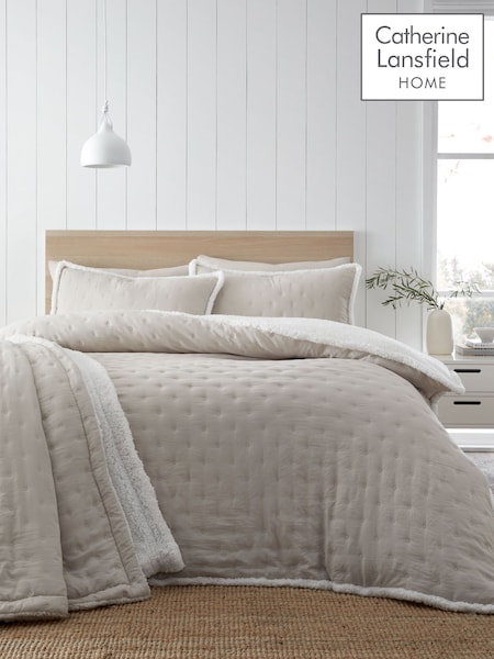 Catherine Lansfield Natural Cosy and Warm Nori Soft Sherpa Duvet Cover Set (AC4022) | €34 - €61