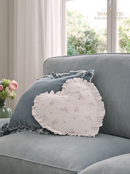 Shabby Chic By Rachel Ashwell® Ruffle Heart Shabby Love Cushion (AC5118) | 28 €