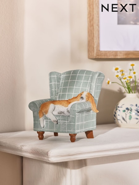 Brown/White Basset Hound Chair Ornament (AC5119) | €13