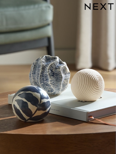 Set of 3 Decorative Ball Ornaments (AC5126) | R$ 195