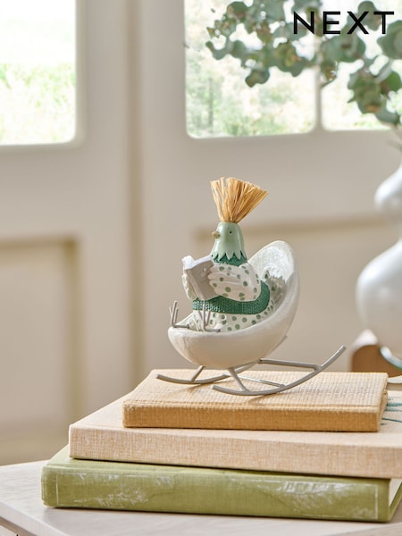 Sage Green Rocking Chair Chicken Ornament (AC5127) | R$ 120