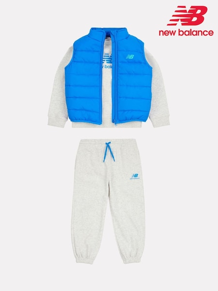 Grijs - New Balance Baby Boys Sweatshirt Joggers And Gilet Set (AC5300) | € 115