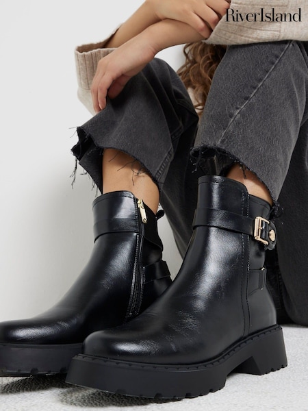 River Island Black Chunky Ankle Boots With Buckle (AC5954) | ₪241