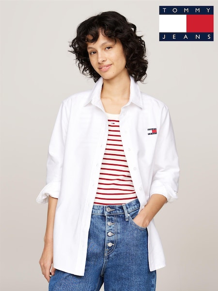 Tommy Jeans Relaxed Badge White Shirt (AC7349) | 198 QAR