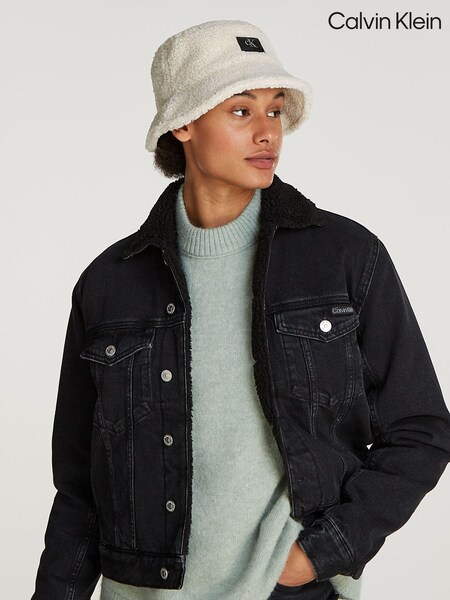 Calvin Klein Sherpa Bucket Hat (AC8788) | 35 €
