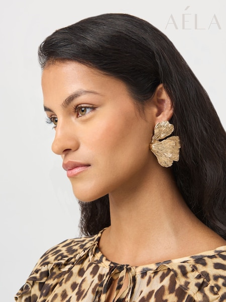 Aela Gold Tone Flower Earrings (AD0475) | €11