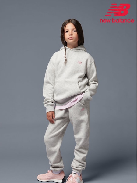 Gris - New Balance Girls Small Brush Back Logo Joggers (AD1972) | 64 € - 76 €