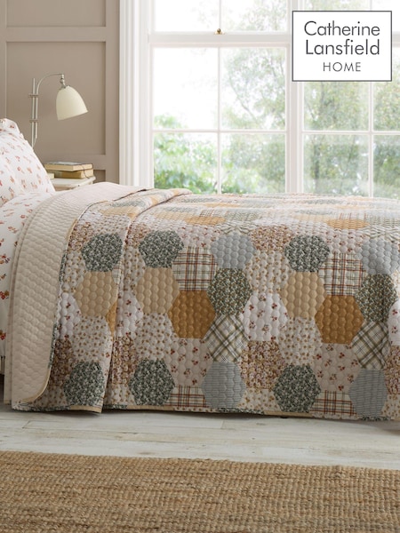 Catherine Lansfield Natural Floral Patchwork Quilted Bedspread (AD3428) | €46