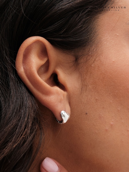 Simply Silver Silver Tone 925 Polished Heart Huggie Hoop Earrings (AD4473) | €36