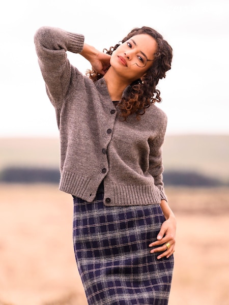 Celtic & Co. Wool Crew Neck Boxy Brown Cardigan (AD4567) | € 95