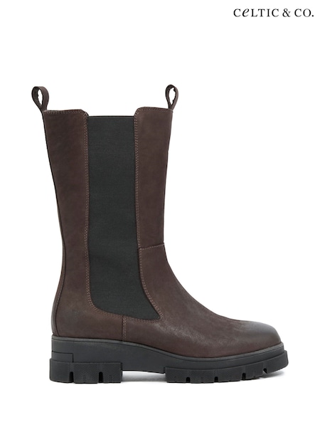 Celtic & Co. Chunky Tall Chelsea Brown Boots (AD4587) | ‏930‏₪