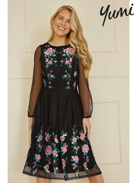 Yumi Black Embroidered Long Mesh Sleeve Prom Skater Dress (AD5928) | R$ 690