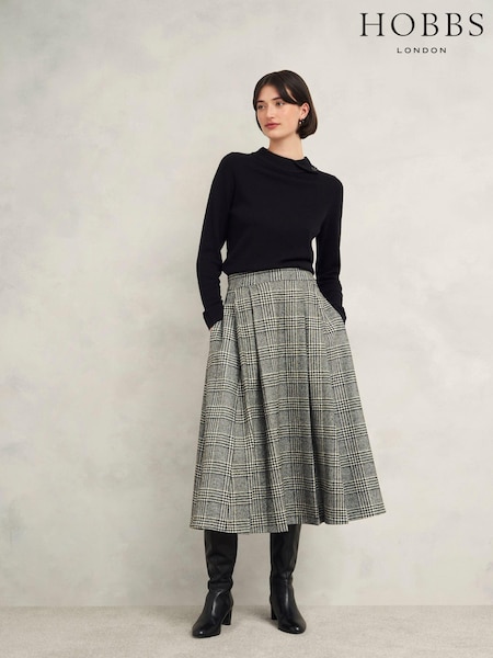 Hobbs Black Talia Jumper (AD6340) | 470 QAR