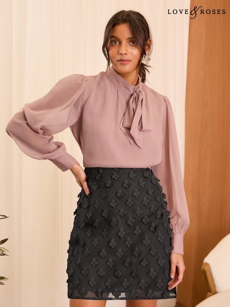 Love & Roses 3D Applique Mini Skirt (AD7051) | 268 LEI
