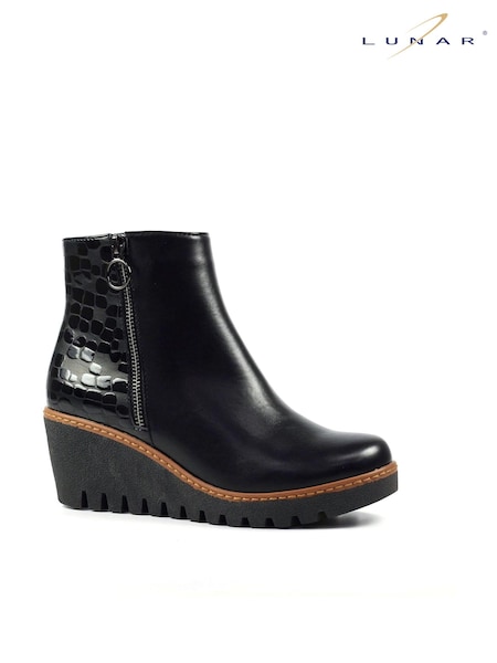 Lunar Cathleen Black Wedge Boots (AD7067) | €54