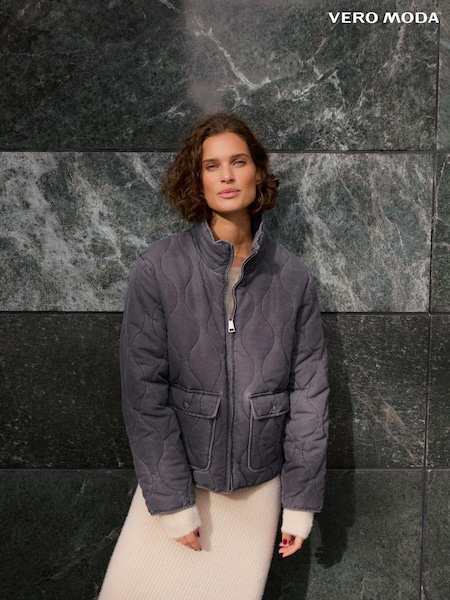 VERO MODA Grey Quilted Short Jacket (AD7222) | €42