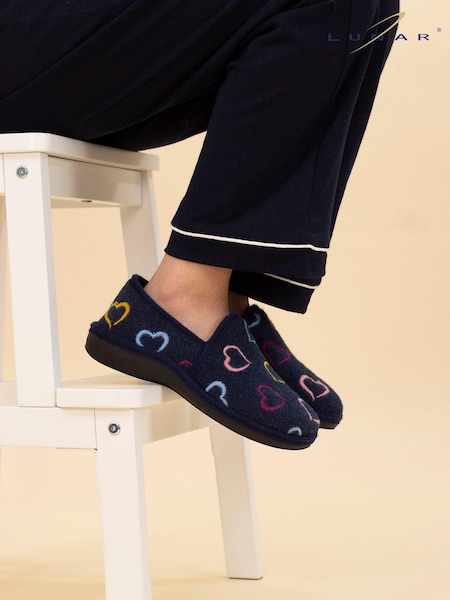 Lunar Joyful Slippers (AD7230) | R$ 345