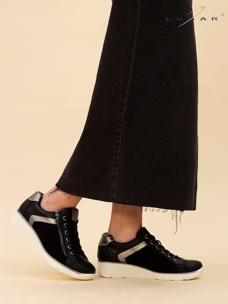 Lunar Tillie Trainers (AD7309) | €63