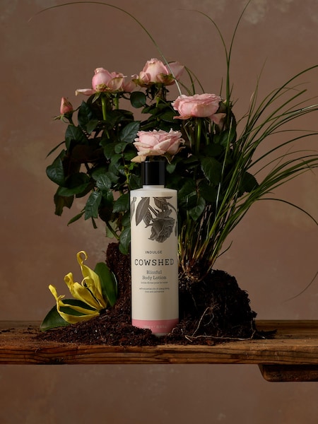 Cowshed Indulge Body Lotion 300ml (AE3305) | €32
