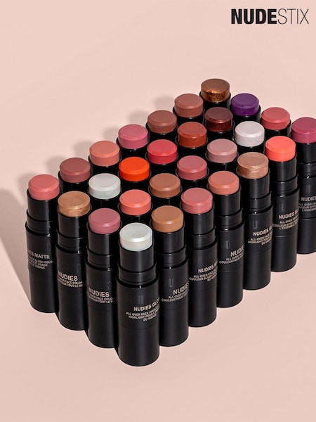 NUDESTIX Nudies Bloom All Over Face Dewy Blush (AE4664) | €43