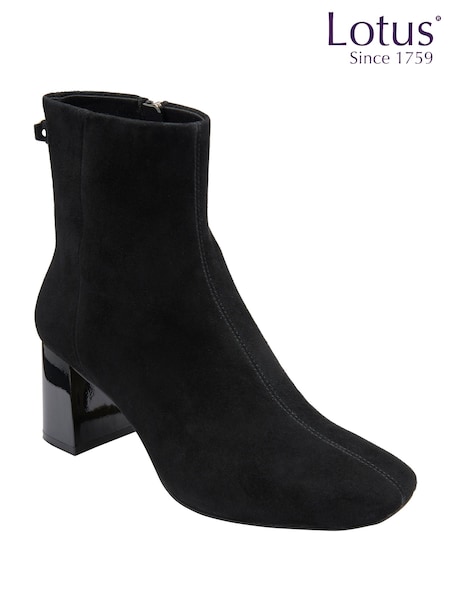 Musta - Lotus Suede -nilkkurit, joissa lohkokorko