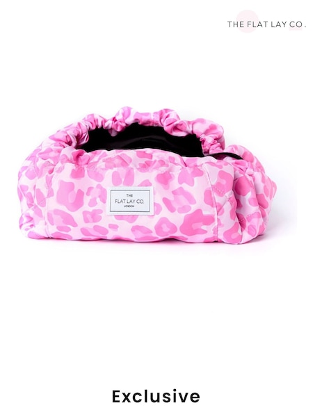 The Flat Lay Co. Exclusive Full Size Drawstring Makeup Bag (AE7251) | €27