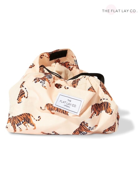 The Flat Lay Co. Open Flat Drawstring Makeup Bag (AE7371) | €31