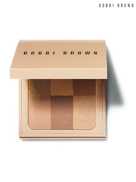 Bobbi Brown Illuminating Nude Finish Powder (AF1631) | €63