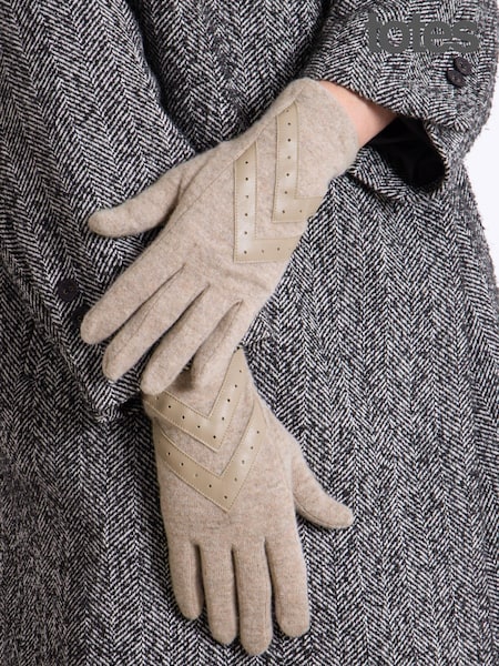 חום - Totes Ladies Isotoner Wool Knit Winter Gloves With Smartouch And Chevron (AF5952) | ‏126‏₪